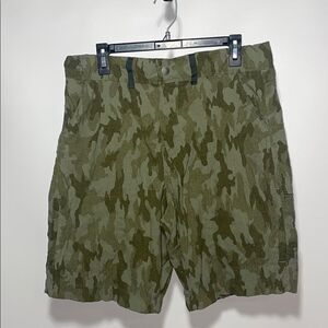 Green Cargo Camouflage Shorts with Relaxed Fit